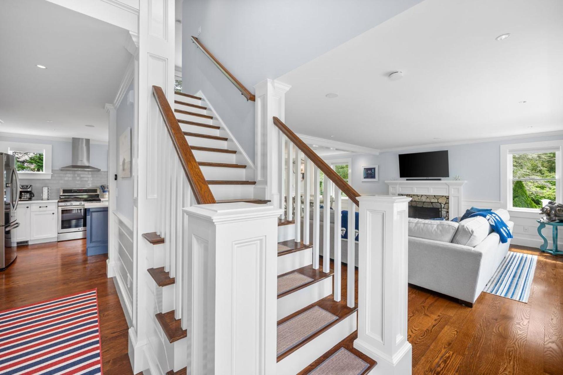 93 Bucks Creek Road Cape Cod - - Coastal Charm *