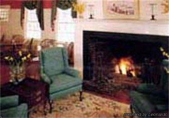 Wayside Hotel 4*