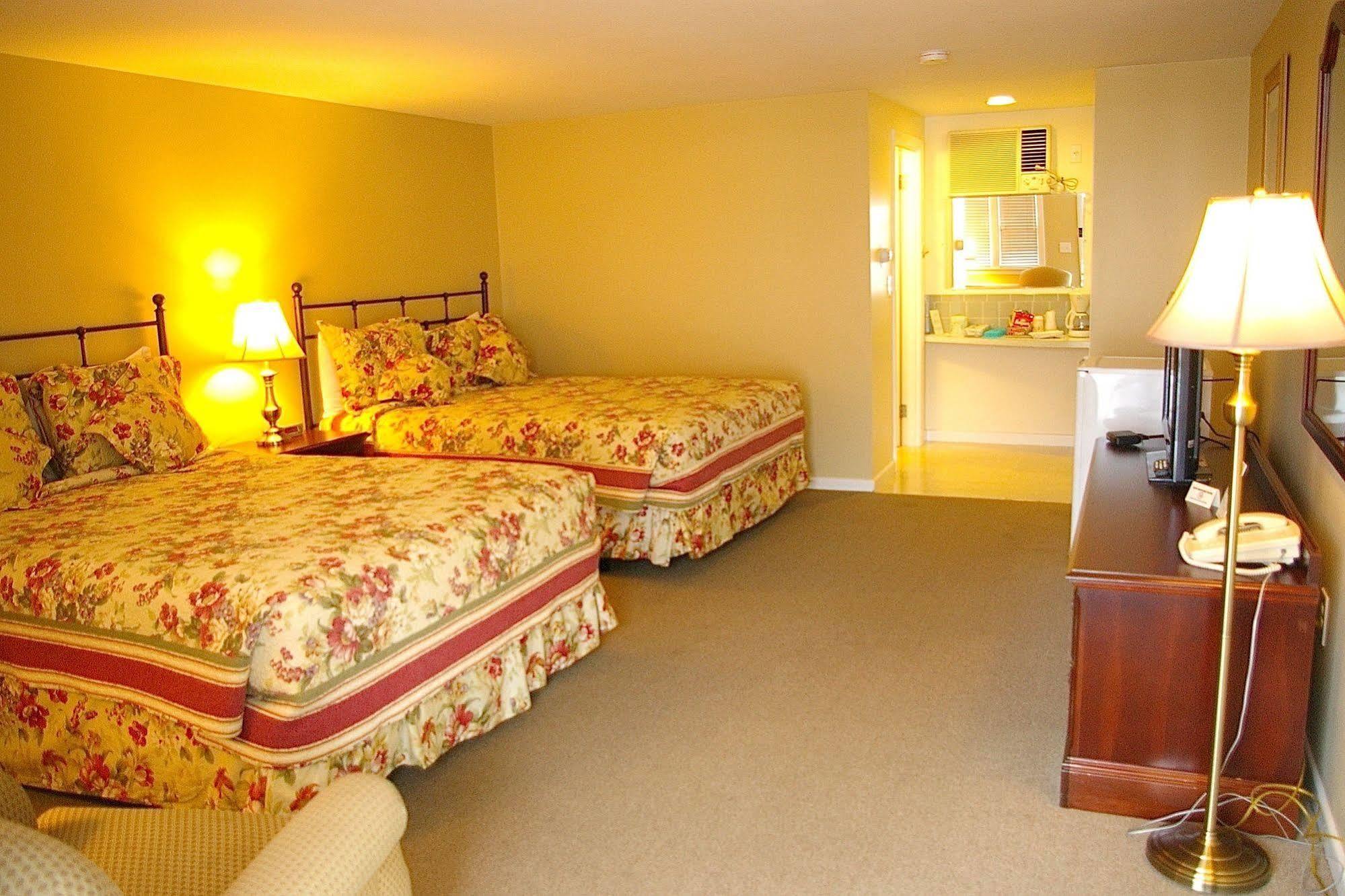 Highlander Village 3*