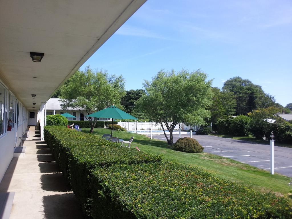 Highlander Village Motel