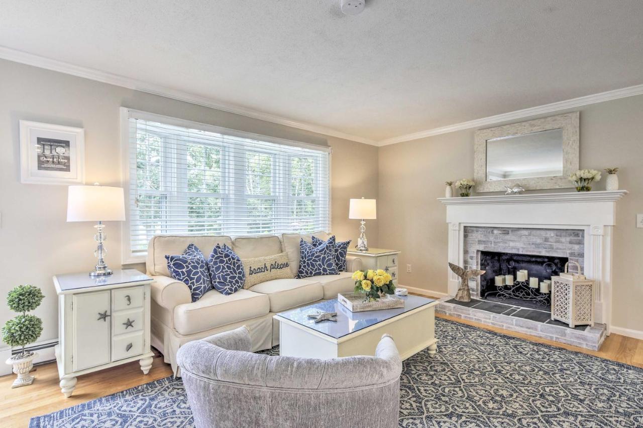 Cape Cod House With Deck And Grill 2 Mi To Beach! *