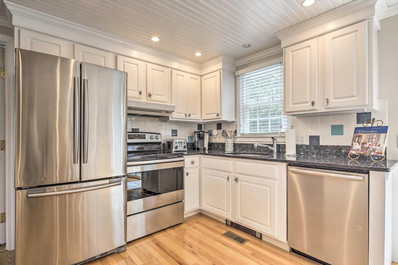 Holiday home Cape Cod House With Deck And Grill 2 Mi To Beach!