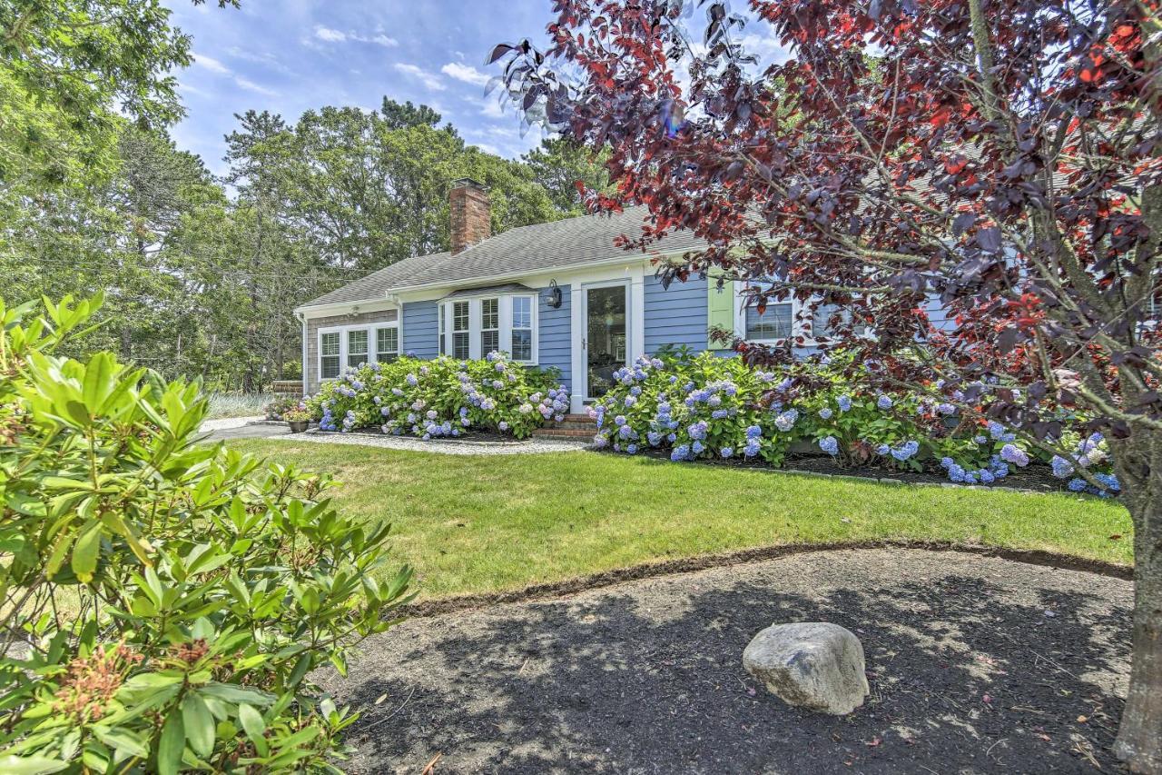 Cape Cod House With Deck And Grill 2 Mi To Beach! Chatham