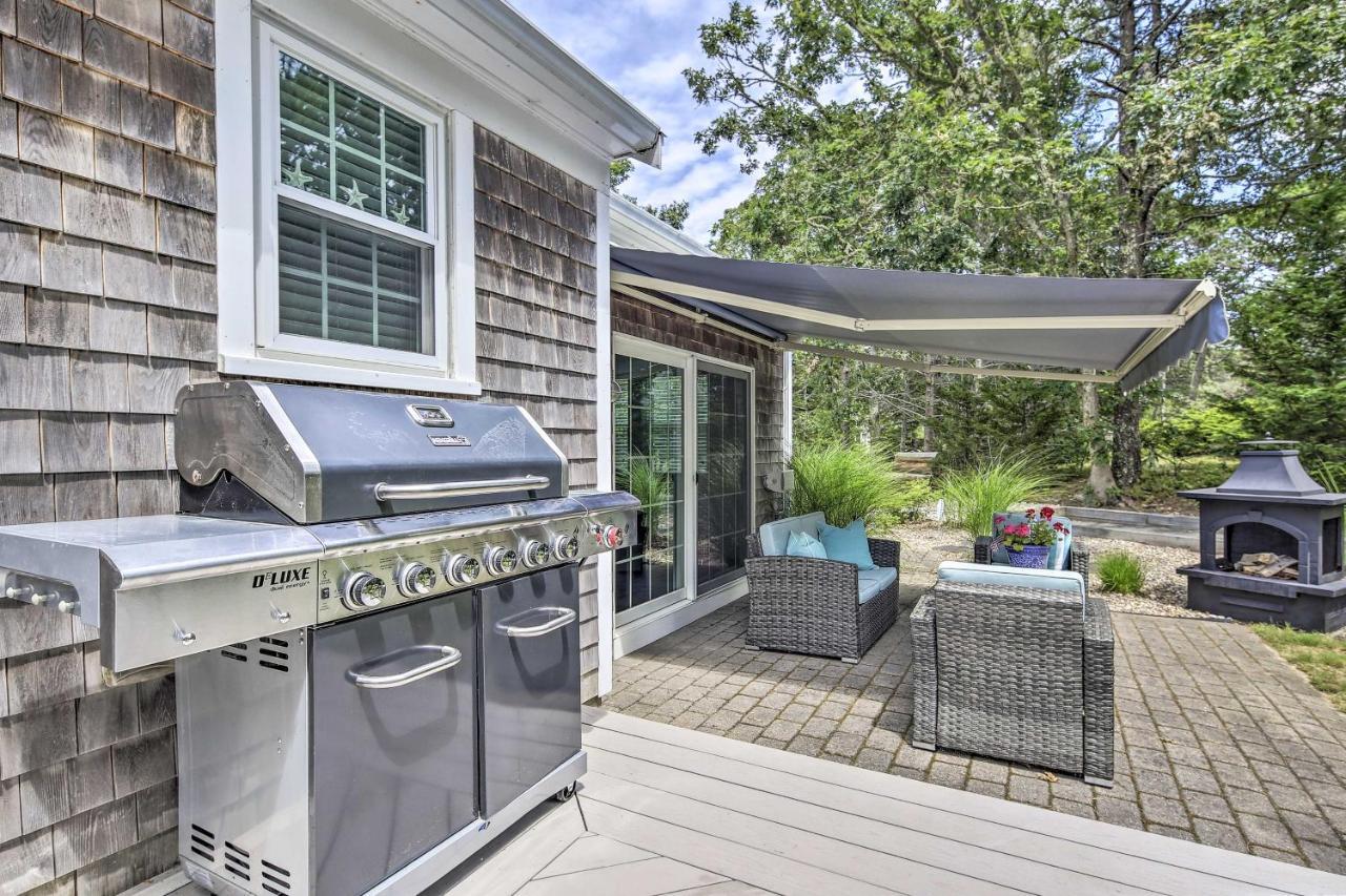 Holiday home Cape Cod House With Deck And Grill 2 Mi To Beach!