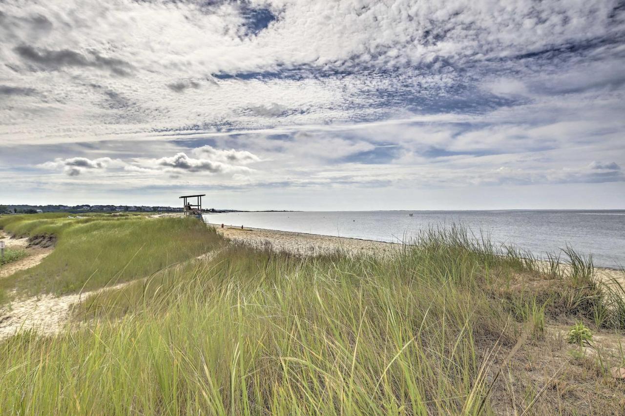 Cape Cod House With Deck And Grill 2 Mi To Beach! Holiday home Chatham