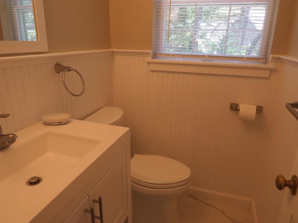 248 Round Cove * Chatham