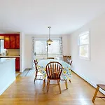 Corner Cottage