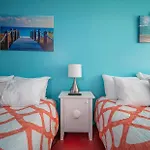 Surfside Inn Chatham