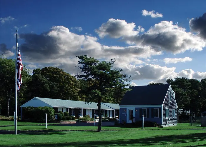 The Chatham Motel