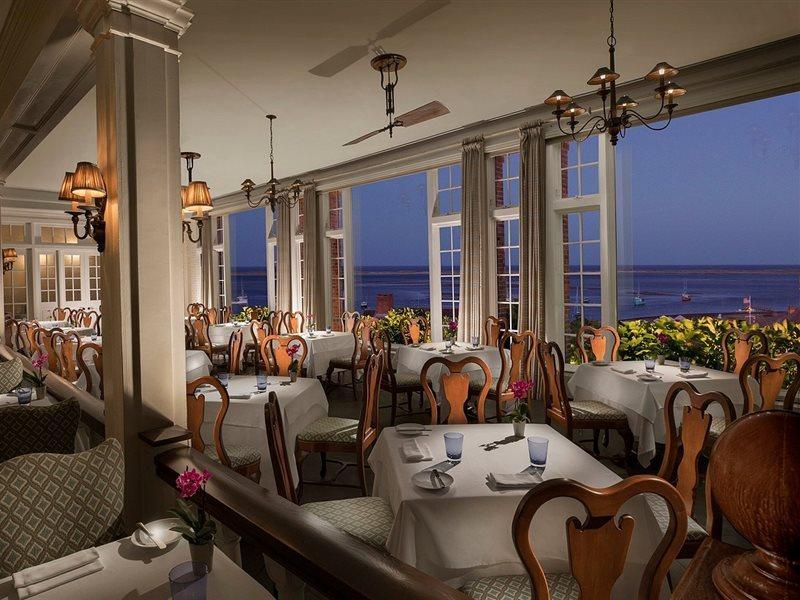 Bars Resort Chatham
