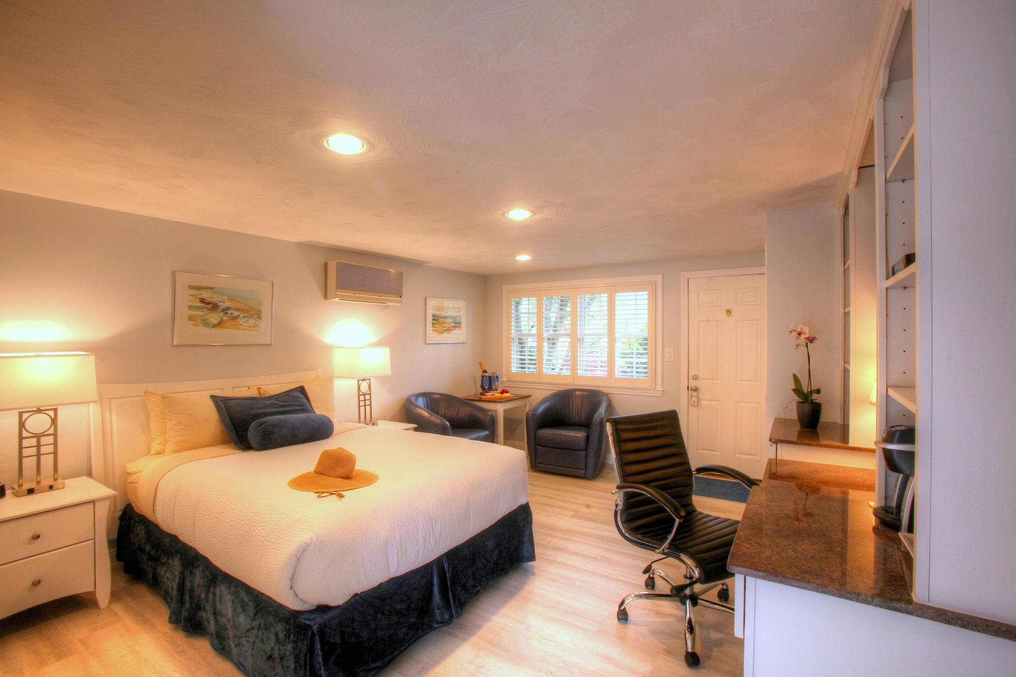 Pleasant Bay Village Hotel 4*