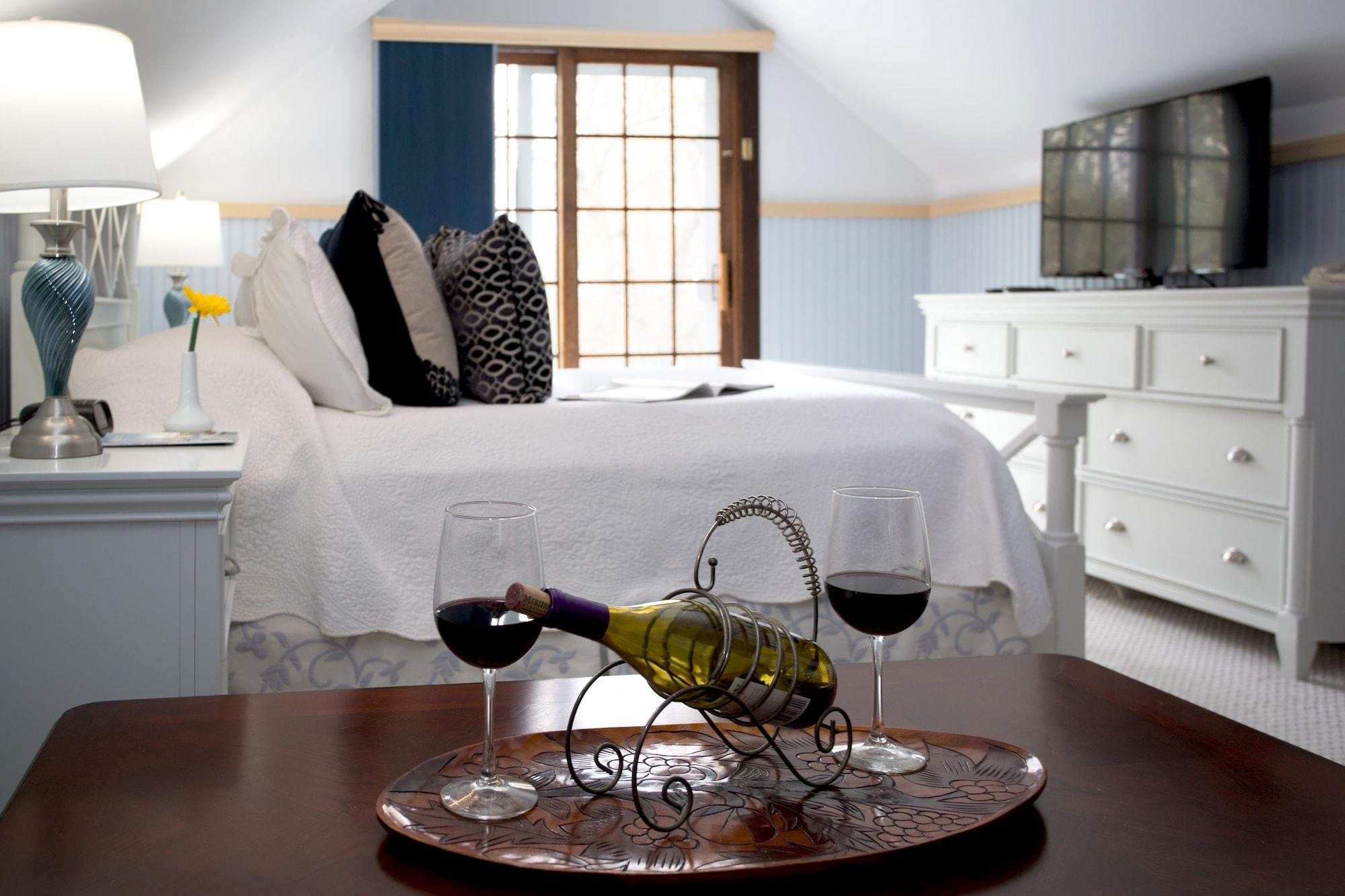 Hotel Queen Anne Chatham
