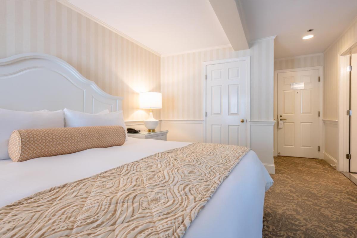Wayside 4* Chatham