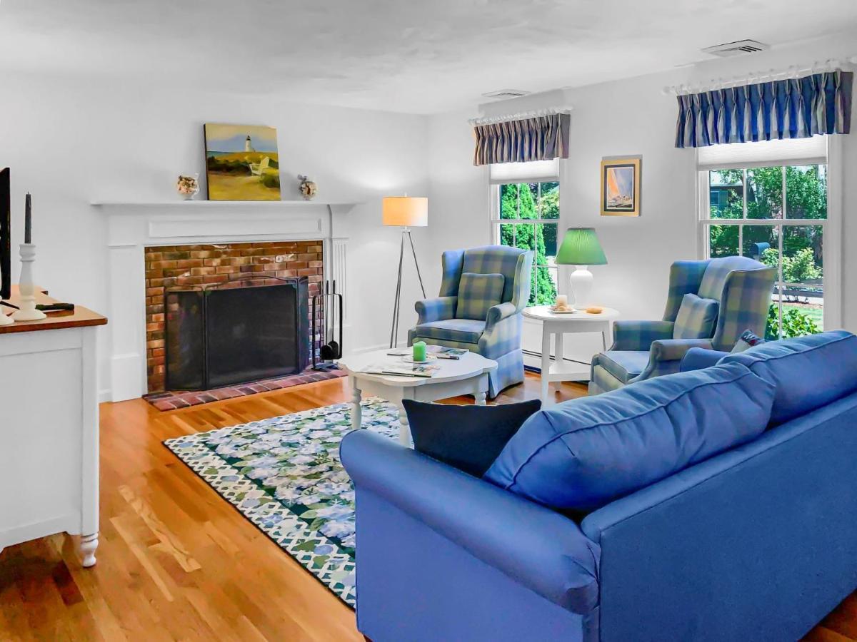 30 Cockle Cove Cape Cod - Summer Oasis *