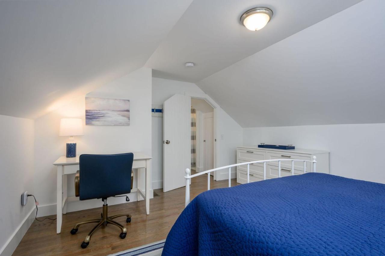 31 Bayview Street Cape Cod- -the Way