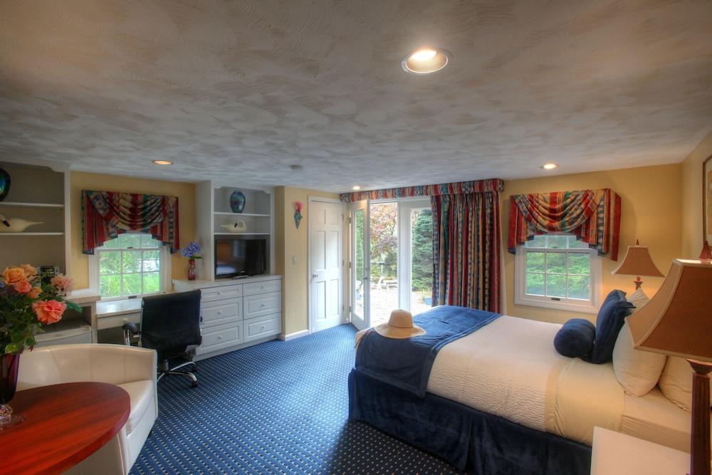 Pleasant Bay Village 4*
