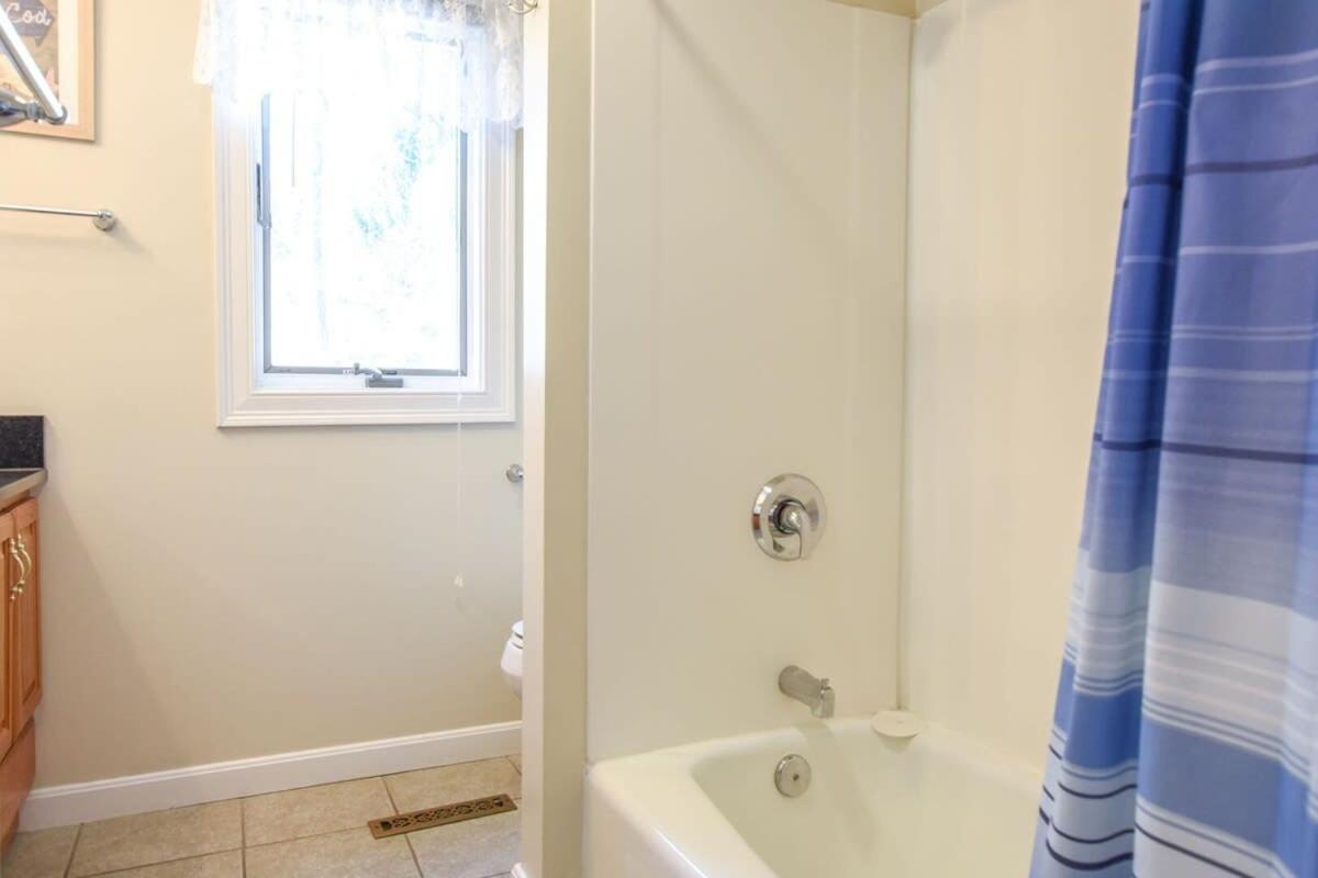 Holiday home Beautifully Renovated W Access To Chatham