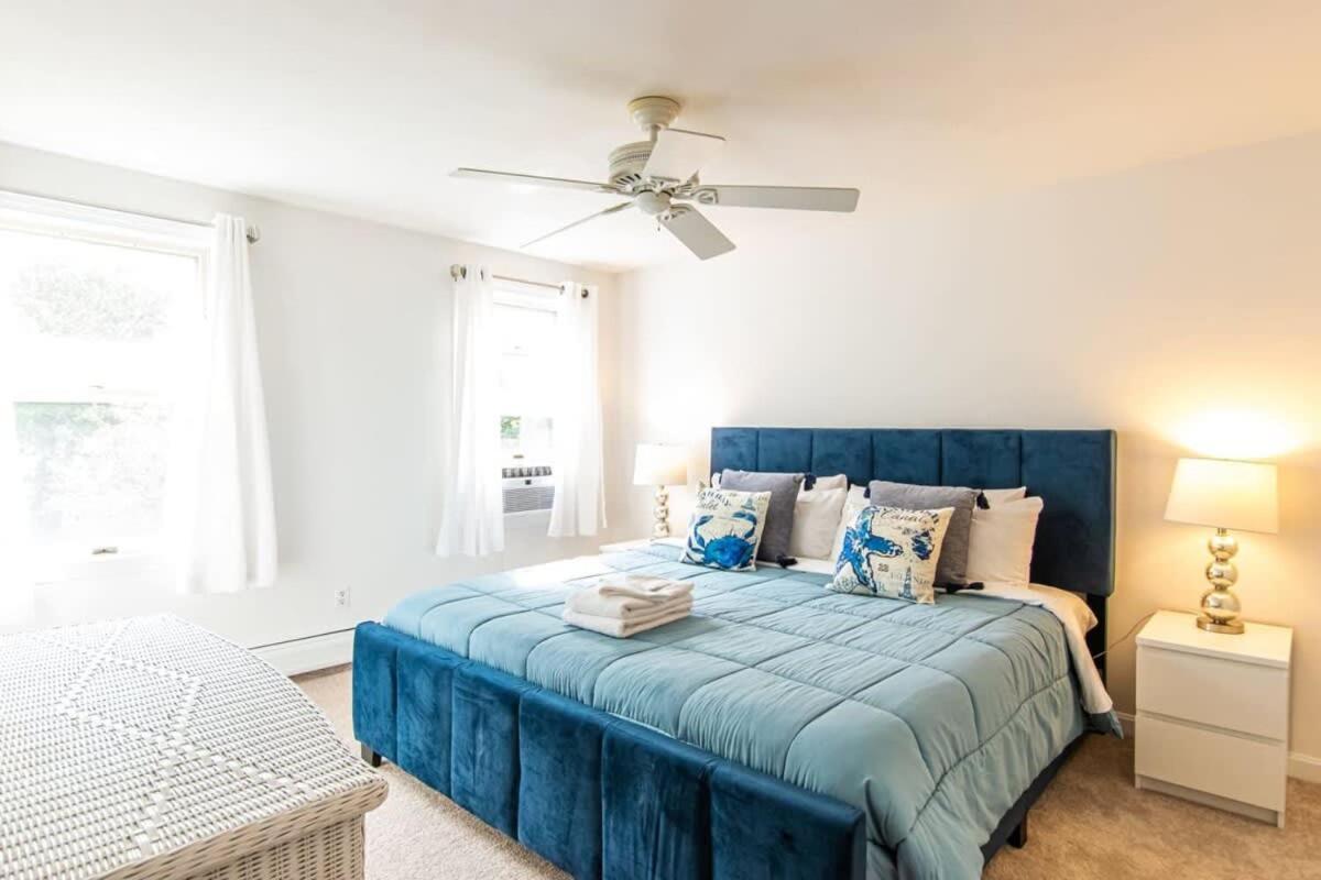Holiday home Exclusive Neighborhood 1 2 Mi From Jackknife Beach Chatham