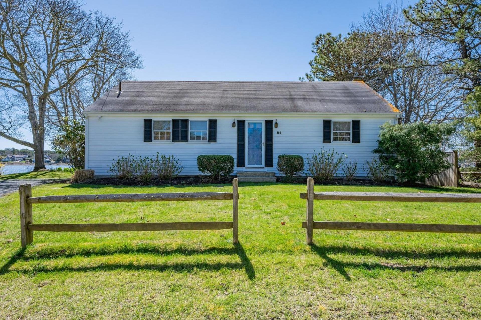 Holiday home 84 Cranberry Lane Cape Cod ~ Ridgevale Retreat *