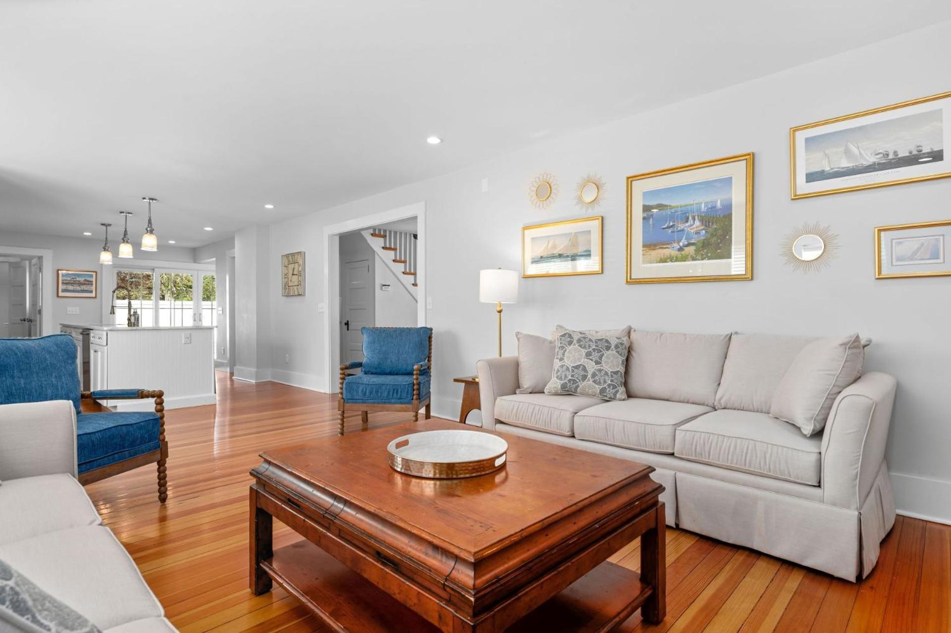 388 Main Street Cape Cod - - The Priscilla House Holiday home