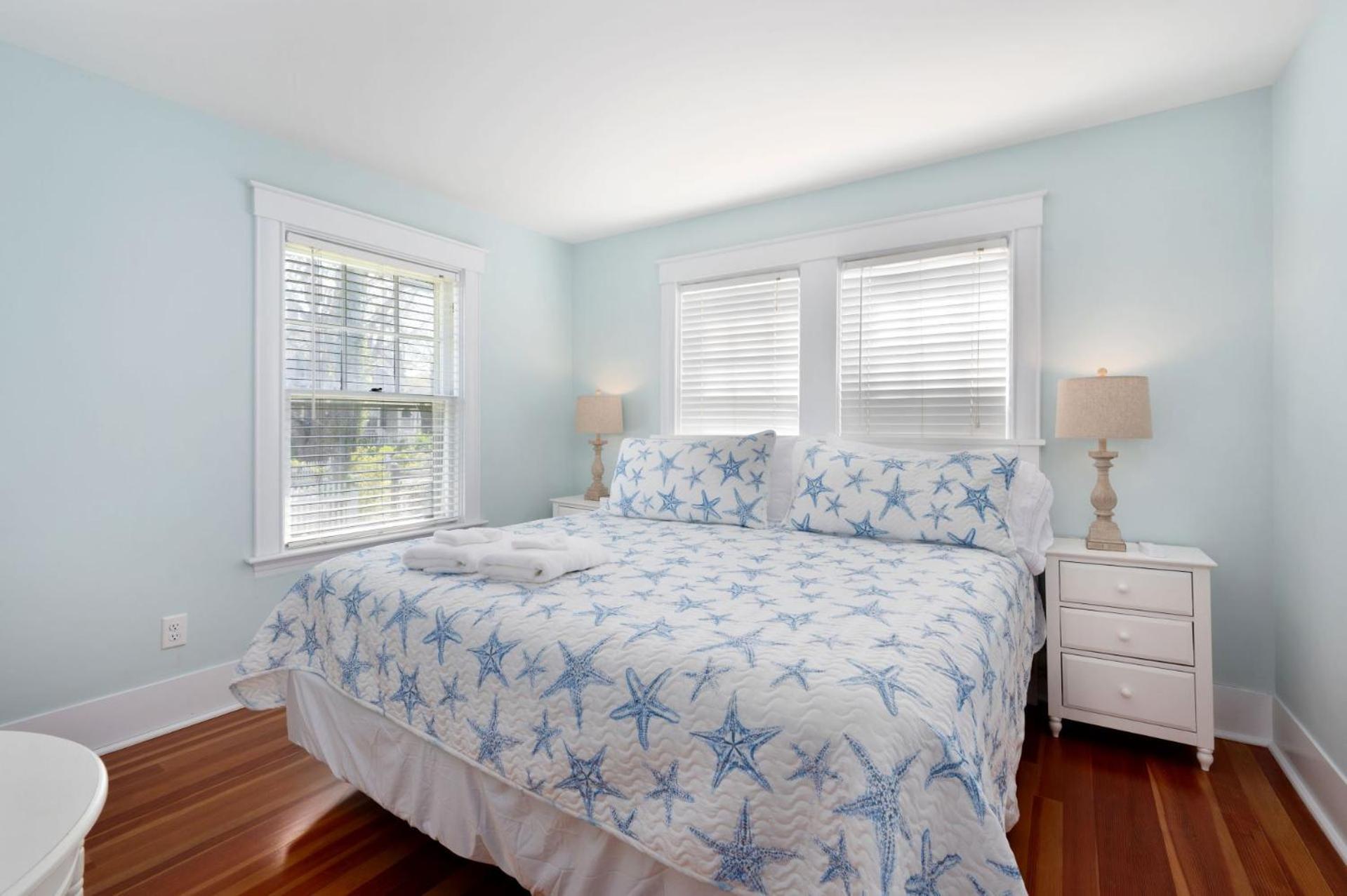 Holiday home 388 Main Street Cape Cod - - The Priscilla House *