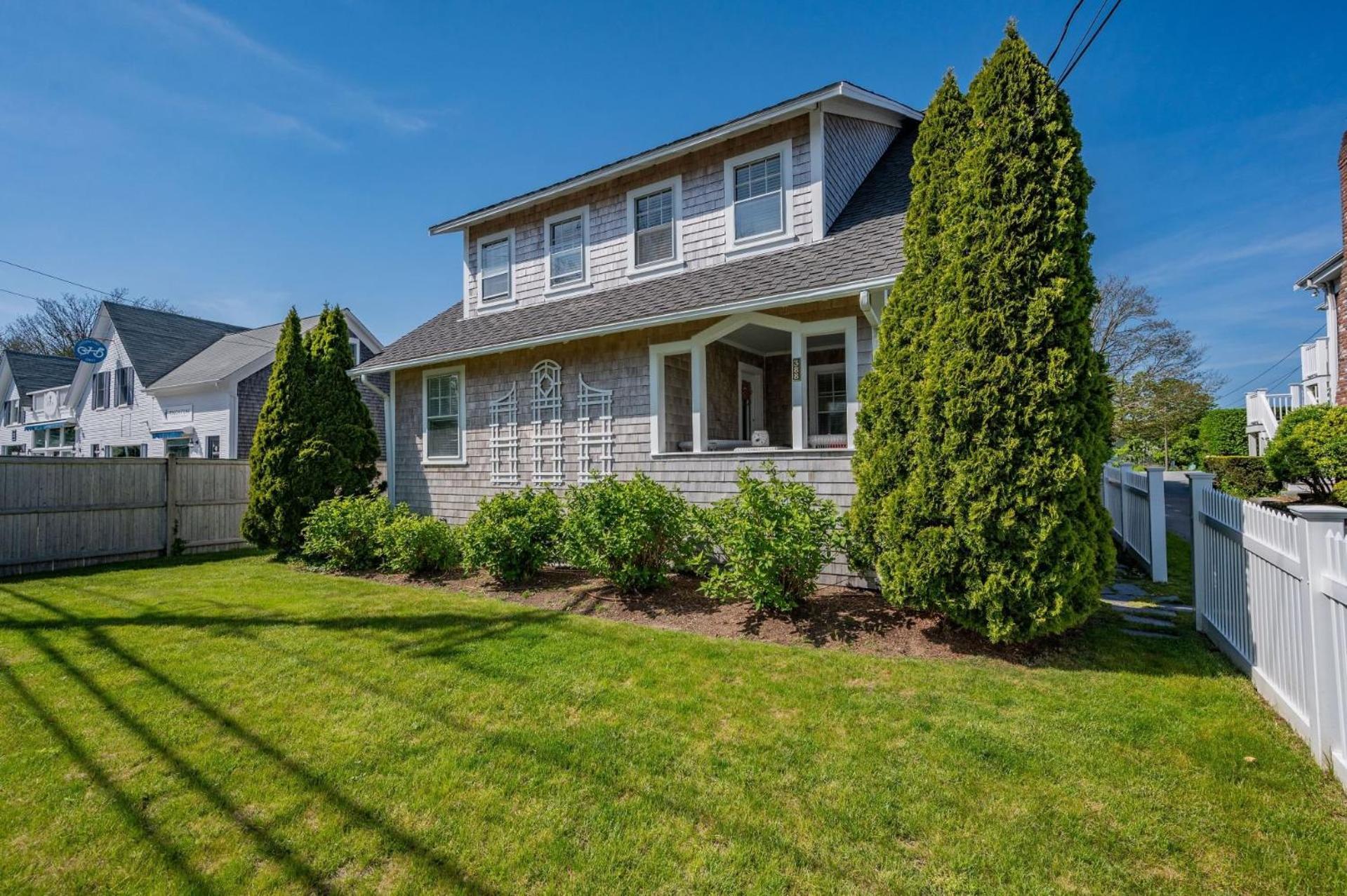 Holiday home 388 Main Street Cape Cod - - The Priscilla House Chatham