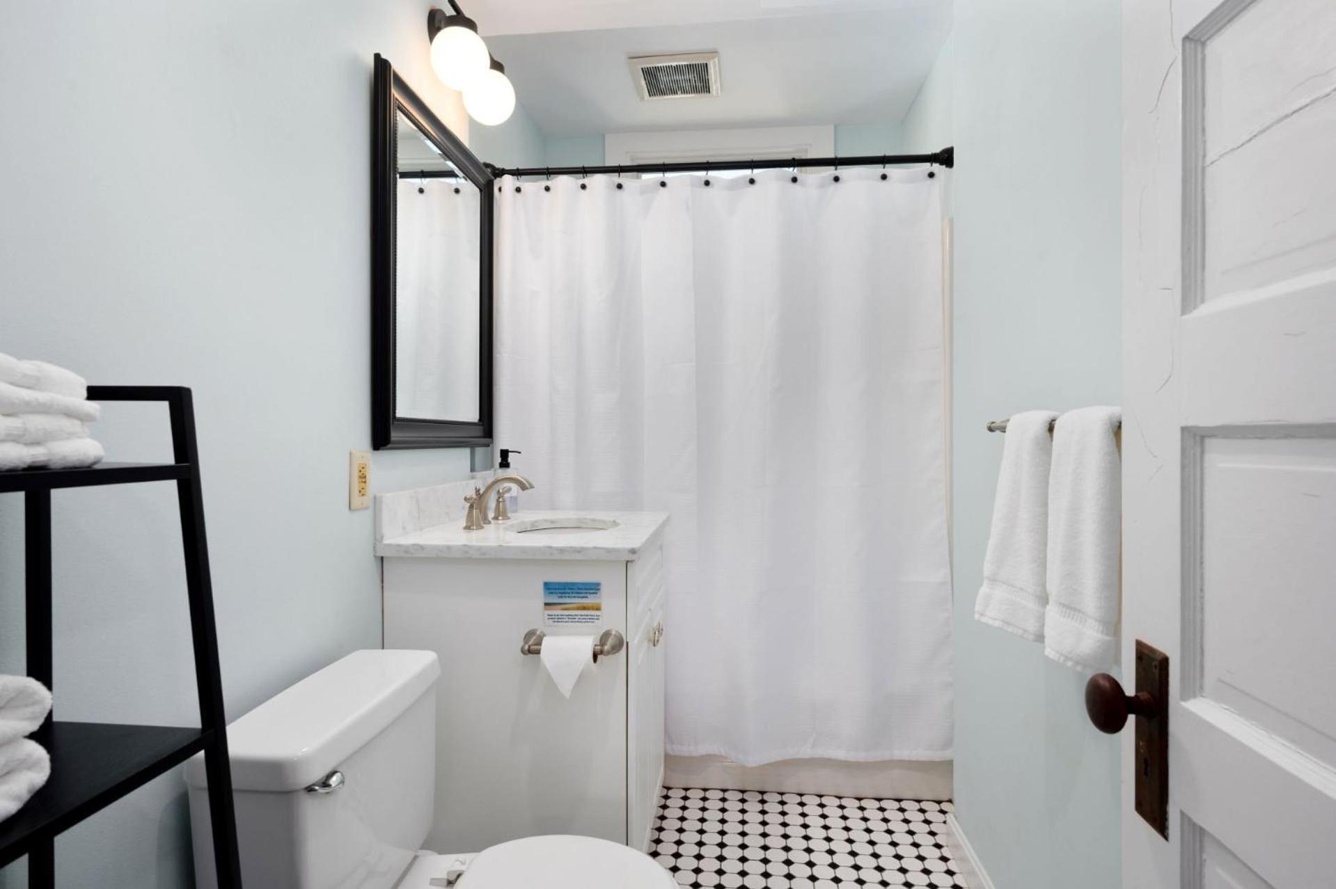 388 Main Street Cape Cod - - The Priscilla House Holiday home Chatham