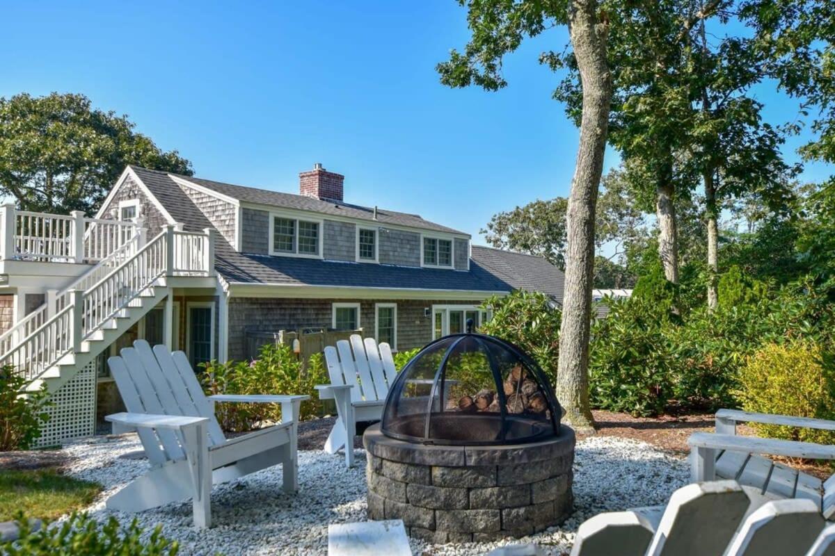 Roof Deck, Walk To Forest Beach, Fire Pit! Chatham