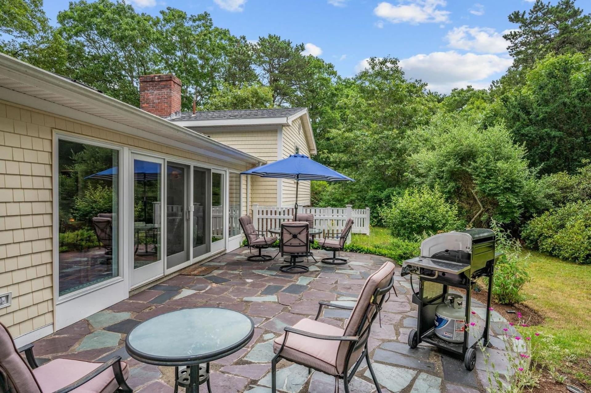 38 Monomoyic Way - Poppy's Place * Chatham