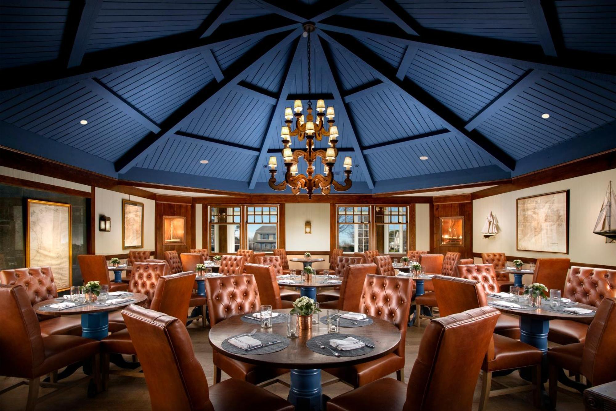 Bars Resort