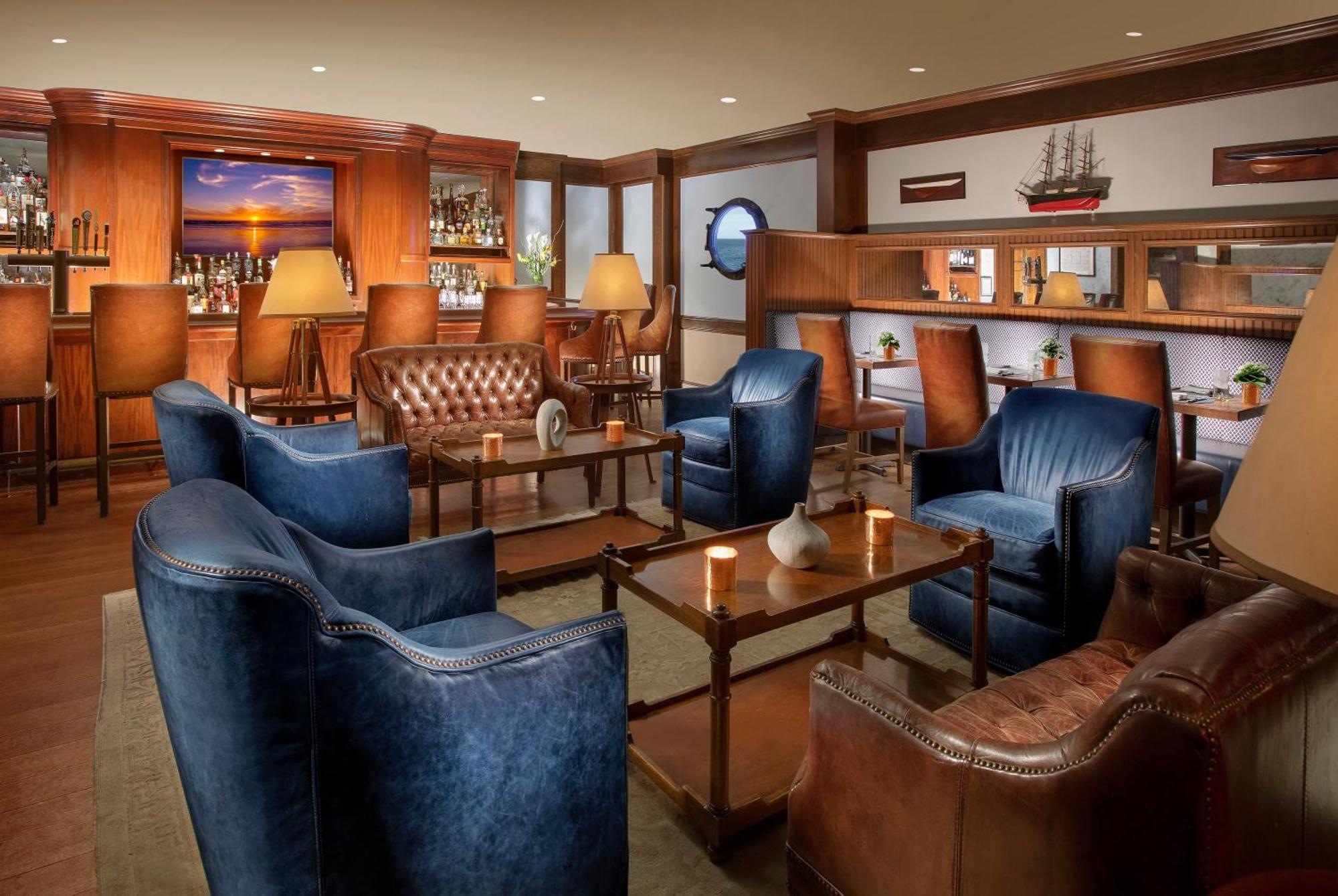 Bars Resort Chatham