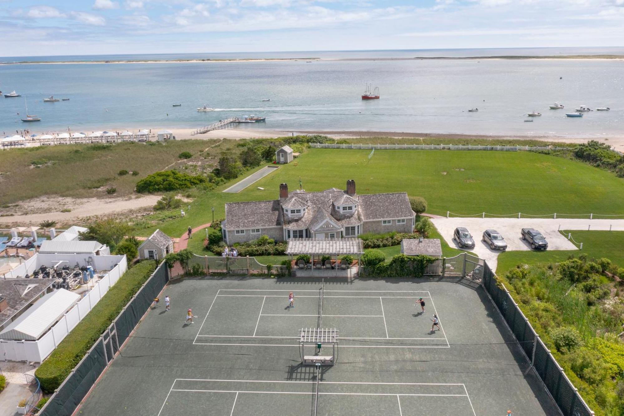 Bars 5* Chatham