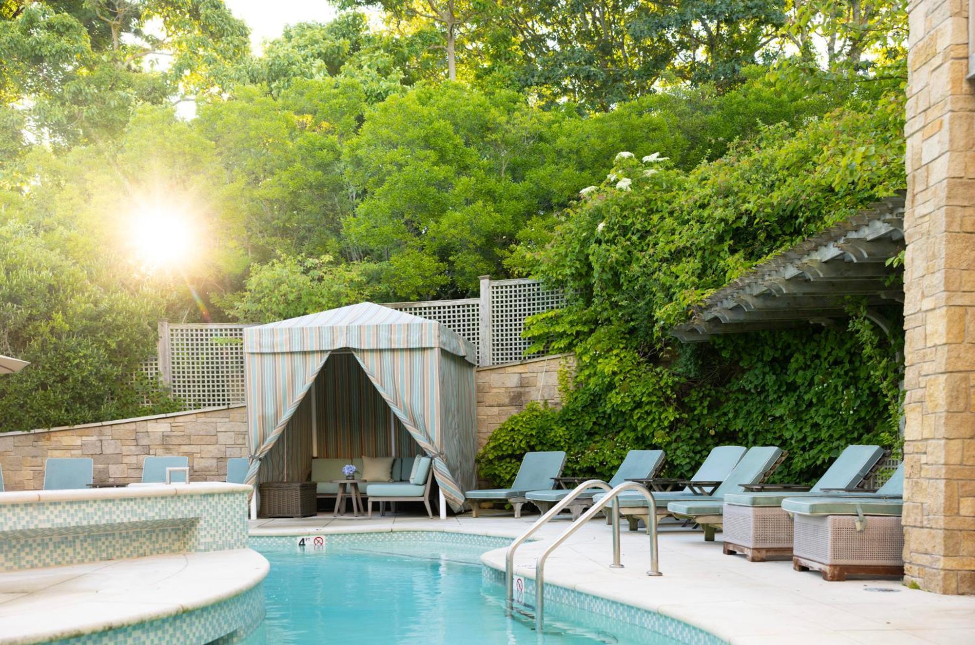 Bars Resort Chatham