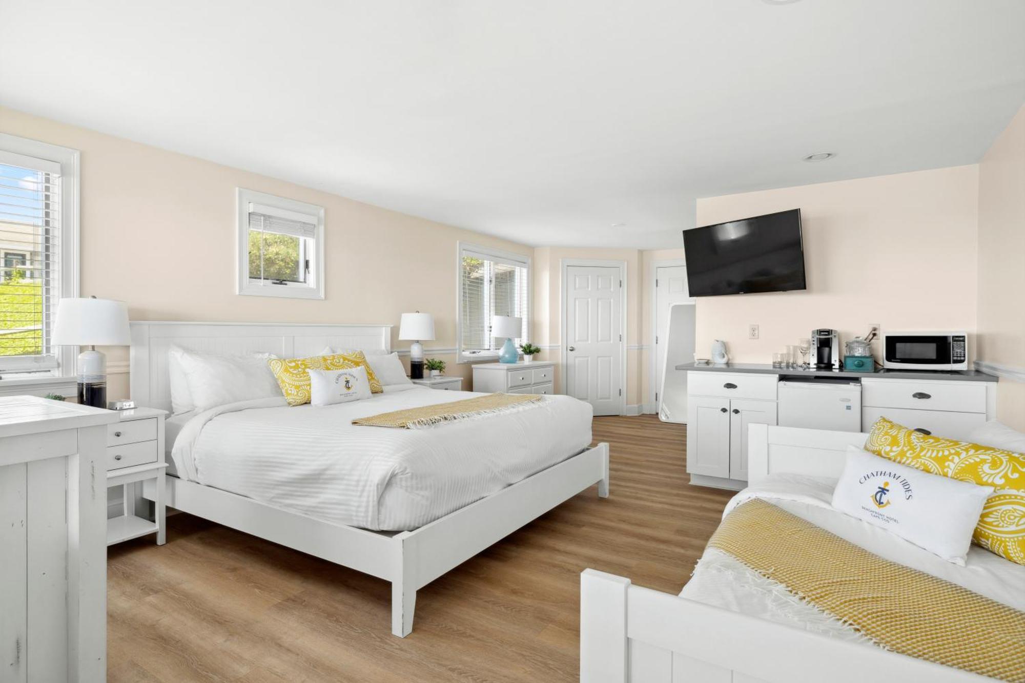Tides Inn 2*