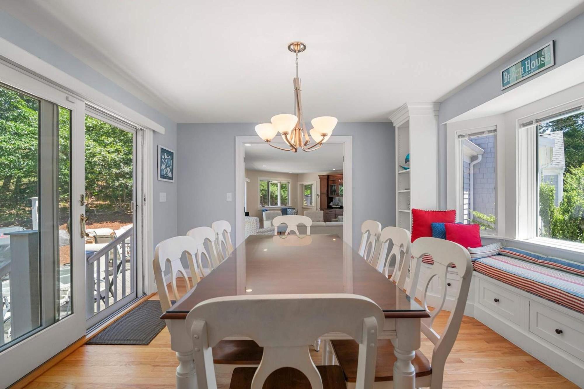 Beautifully Renovated W Access To Holiday home Chatham