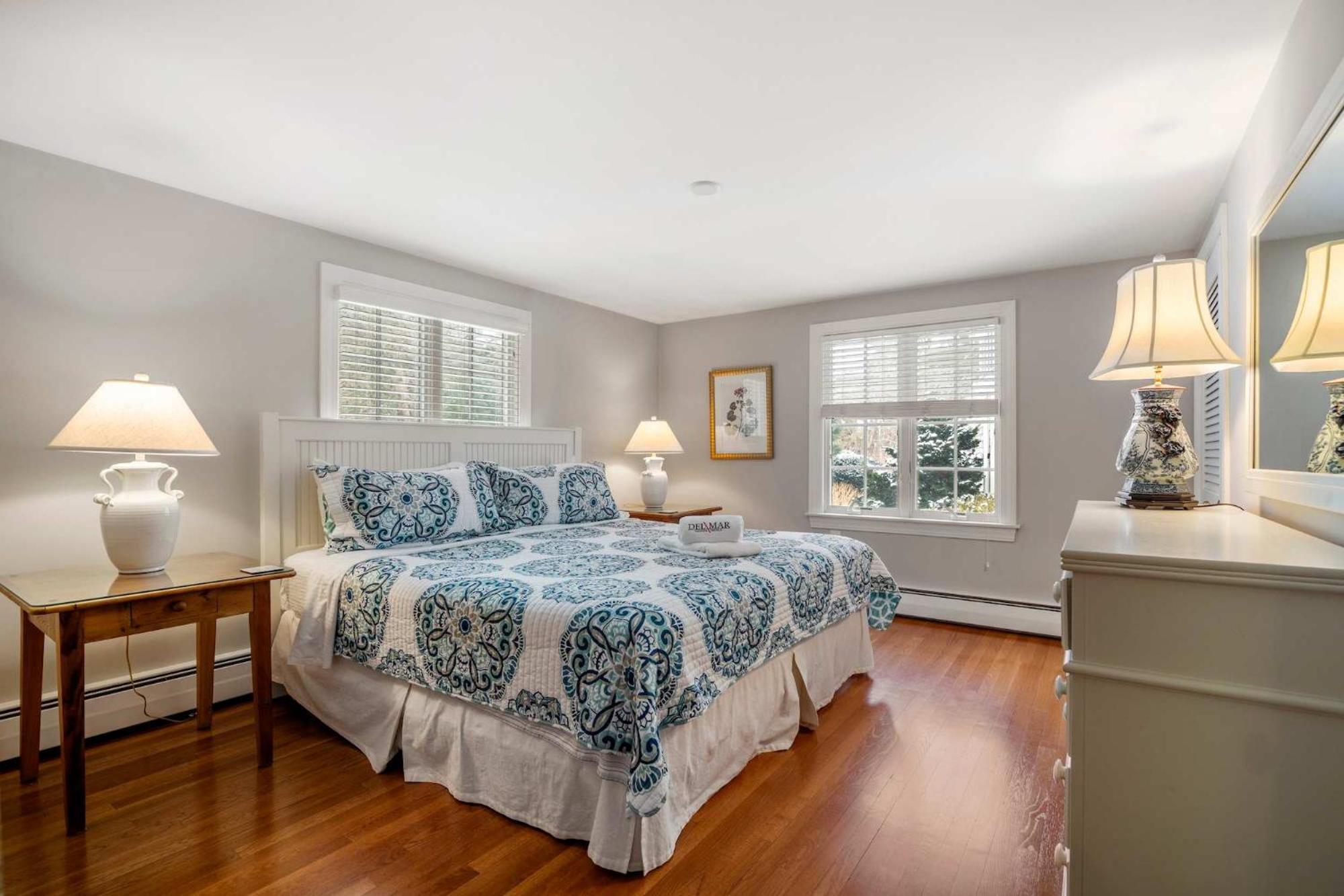 Luxury Waterfront With Game * Chatham