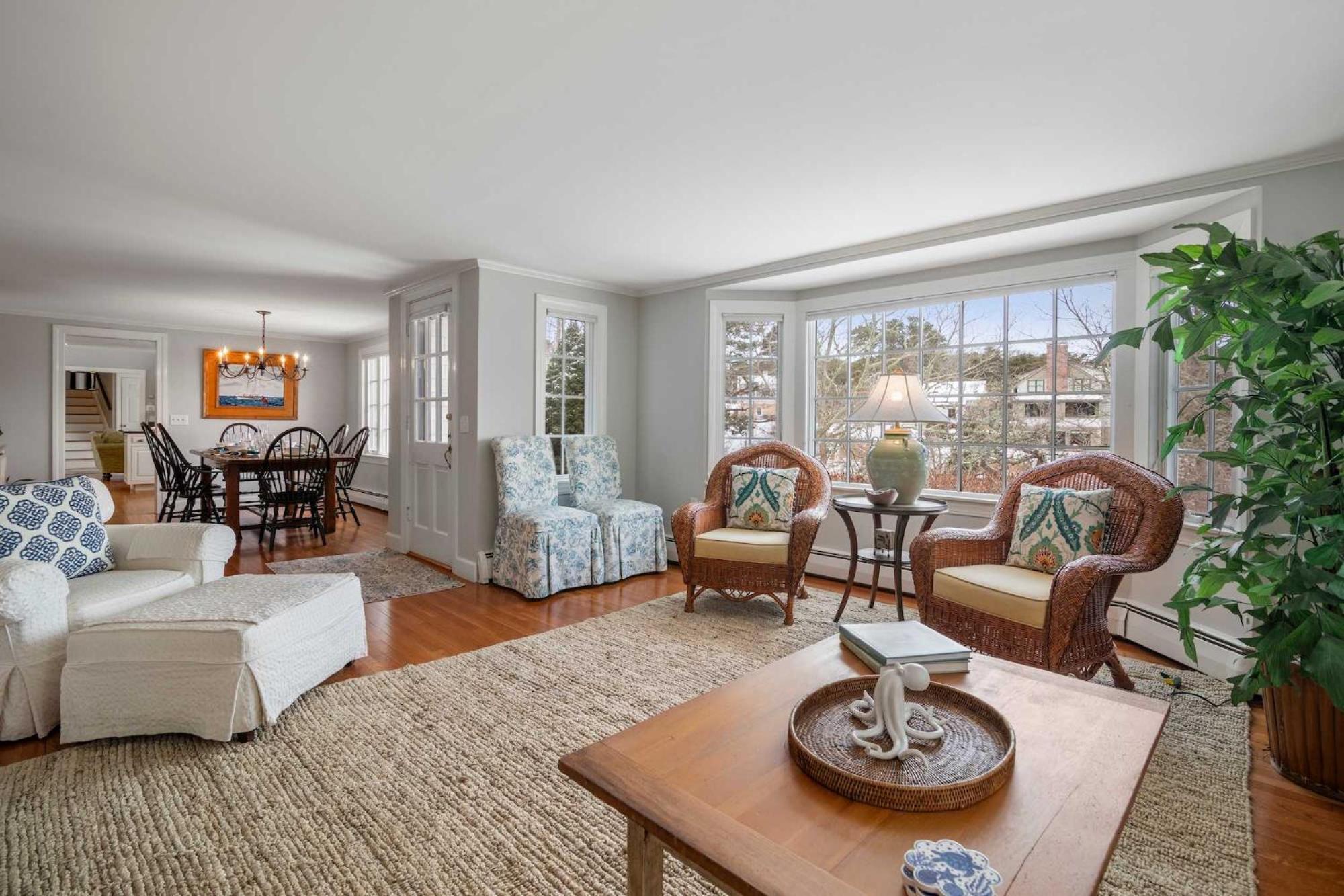 Luxury Waterfront With Game Chatham