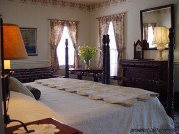 Queen Anne Hotel 4*