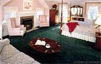 Wayside 4*