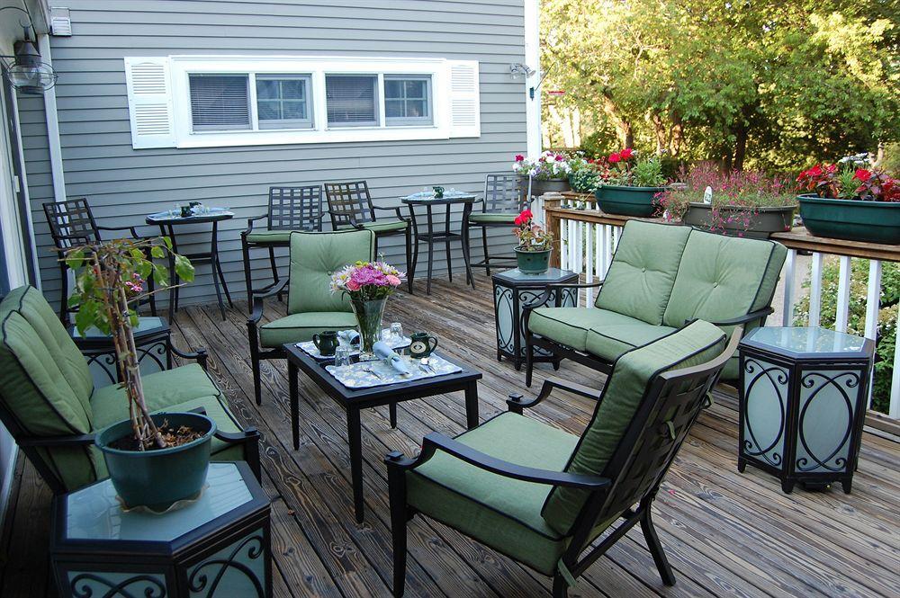 Old Harbor Bed & Breakfast