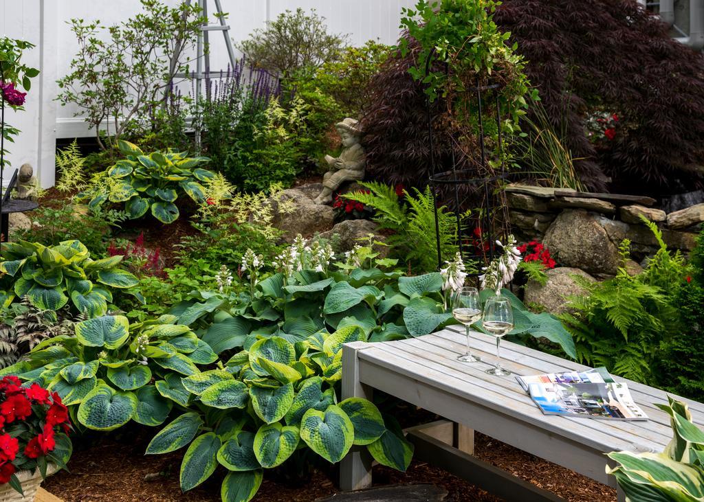 Old Harbor Bed & Breakfast 4*