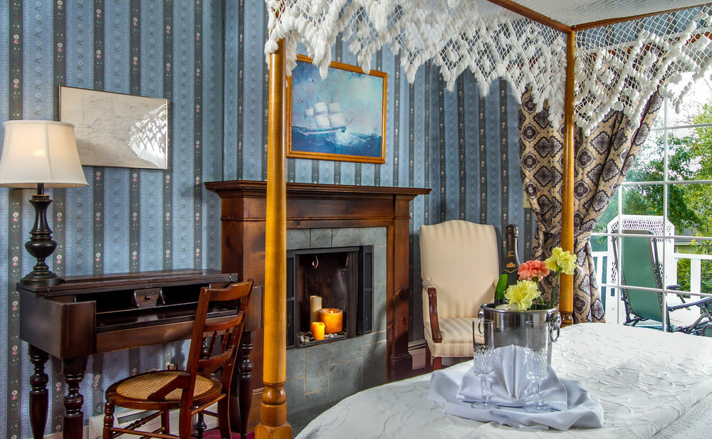 Queen Anne Hotel Chatham