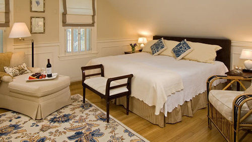 The Carriage House Bed & Breakfast 4*