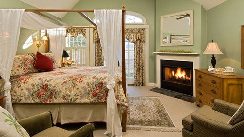 The Carriage House 4*