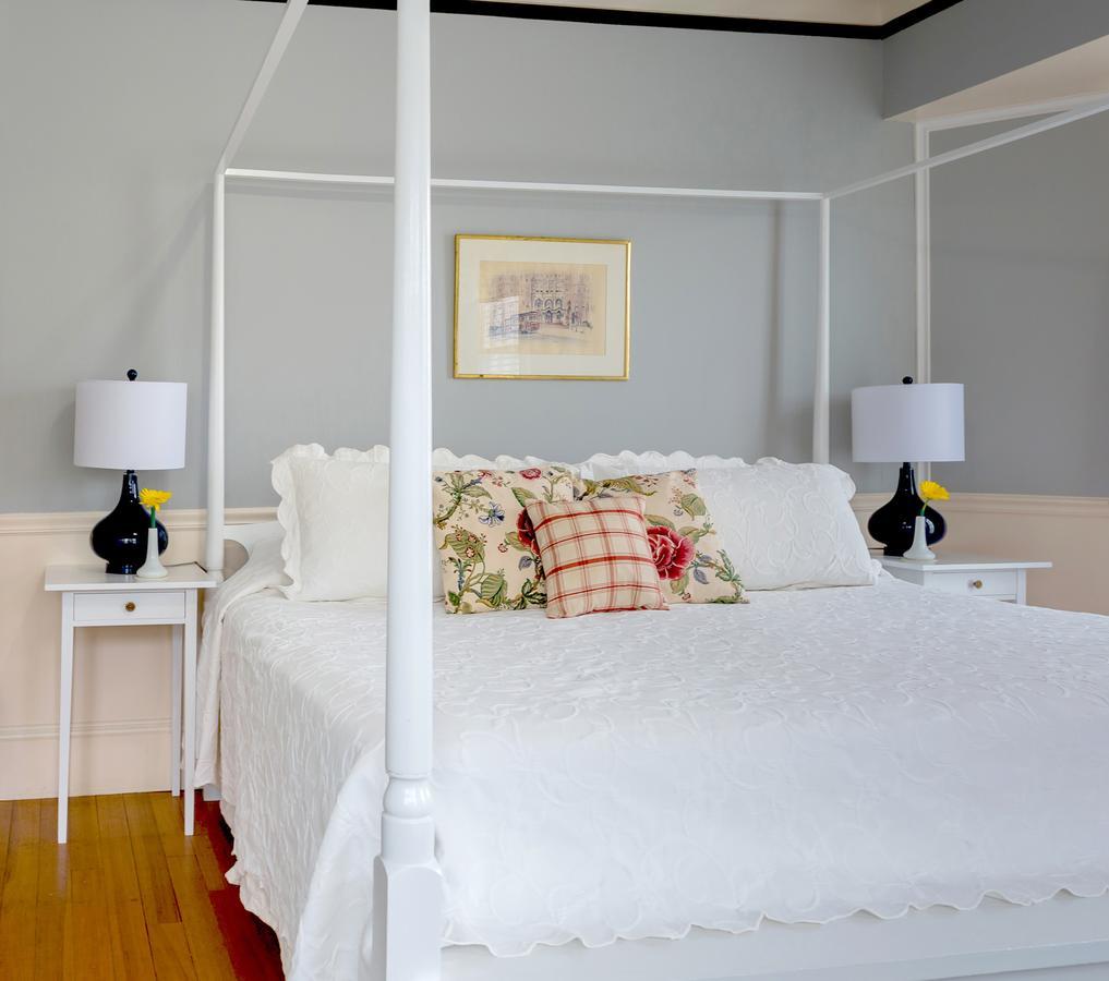 Queen Anne 4* Chatham