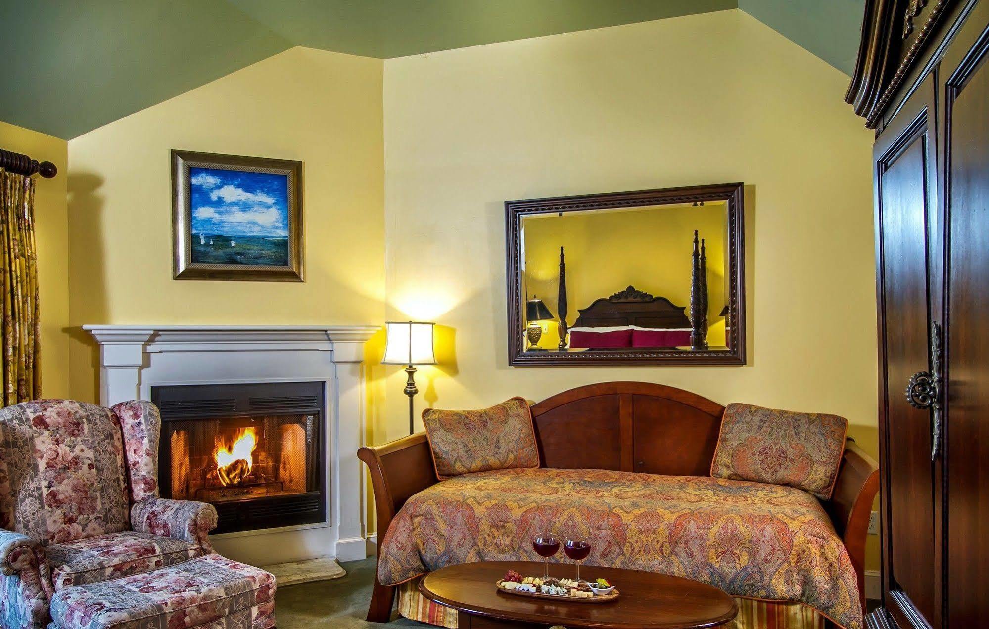 Queen Anne Hotel