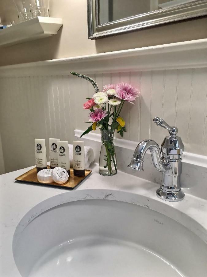 The Carriage House 4* Chatham