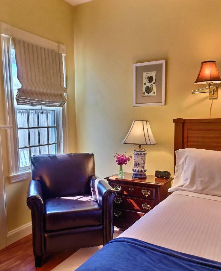 The Carriage House 4* Chatham