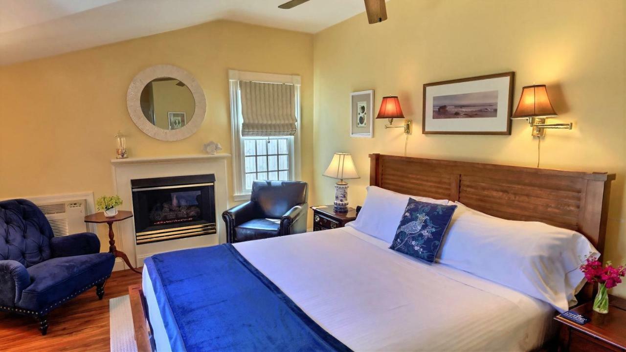 The Carriage House 4*