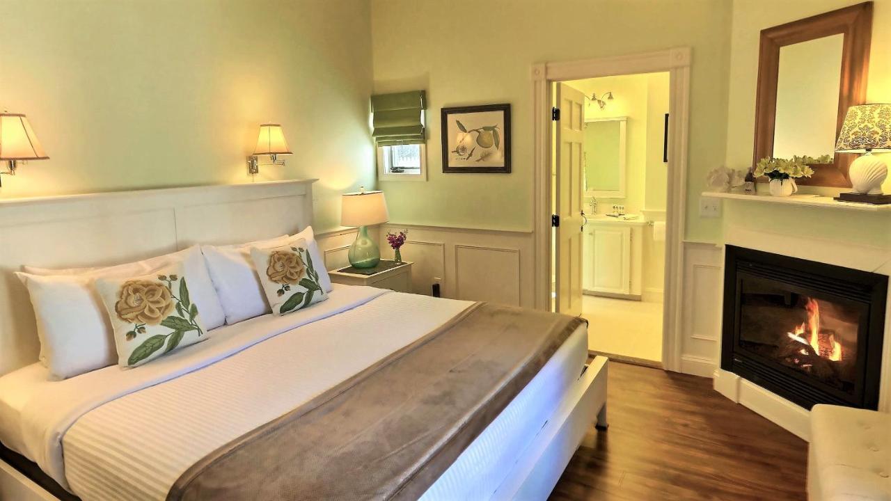 The Carriage House 4* Chatham